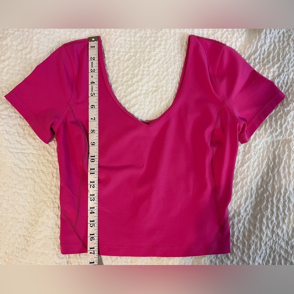 Lululemon - Align T-shirt - Size 4 - Pink - Picture 3 of 5